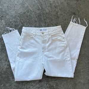 ZARA White Denim Jeans Women’s Size 6 High Rise Raw Hem Ankle